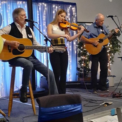 Musicians John Spyder Macdonald, Amelia Parker, Ray Stewart